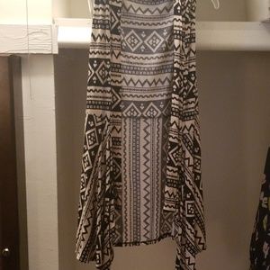 🔵3/$6🔵aztec print vest layer